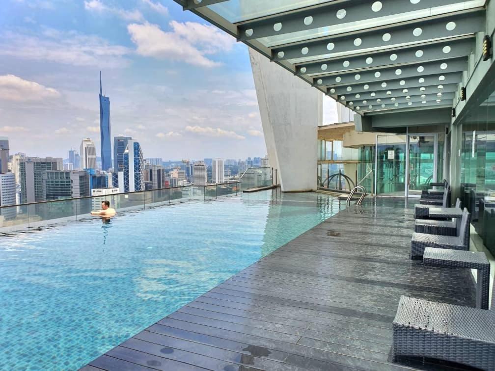 Regalia Suites Klcc View Rooftop Infinity Pool By Angkasa Homes Κουάλα Λουμπούρ Εξωτερικό φωτογραφία
