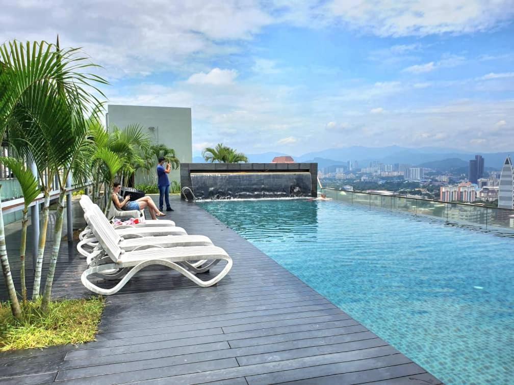 Regalia Suites Klcc View Rooftop Infinity Pool By Angkasa Homes Κουάλα Λουμπούρ Εξωτερικό φωτογραφία